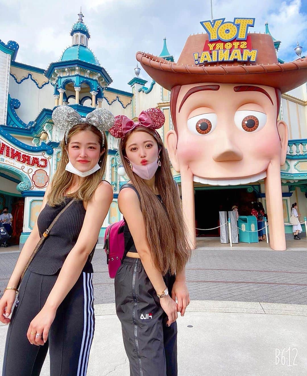 のインスタグラム：「🧸💕❤️💕❤️. * 🍂🍁Hello  September🍁🍂. 最近バタバタだぁぁ｡ﾟ(ﾟ´ω`ﾟ)ﾟ｡. 今日ゎ仕事終わってから爆睡😪💤💕. * オートサロン2021イメージガール🚗. 【A-class】にエントリーしてます😎💓. 毎日投票御協力お願い致します🙇‍♀️‼️. #gravure #asiangirls #hellowseptember #disney #disneysea #tokyodisneyresort #tokyodisneysea #disneygram #disneyphoto #disneylove #disneylife #toystory #ディズニー #ディズニーシー #東京ディズニーシー #東京ディズニーリゾート #ディズニーリゾート #ディズニー写真部 #トイストーリー #グラビア #恵比寿マスカッツ #松本ゆん」