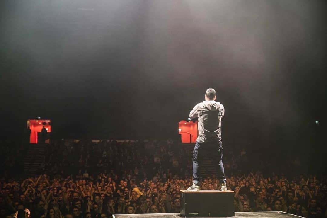 Zebraheadさんのインスタグラム写真 - (ZebraheadInstagram)「This back in January when we toured with @sum41 ! Such an amazing time!!  📷 by @nickneuenhausphotography  #Zebrahead #braininvaders #mfzb #sum41」9月3日 20時57分 - zebraheadofficial