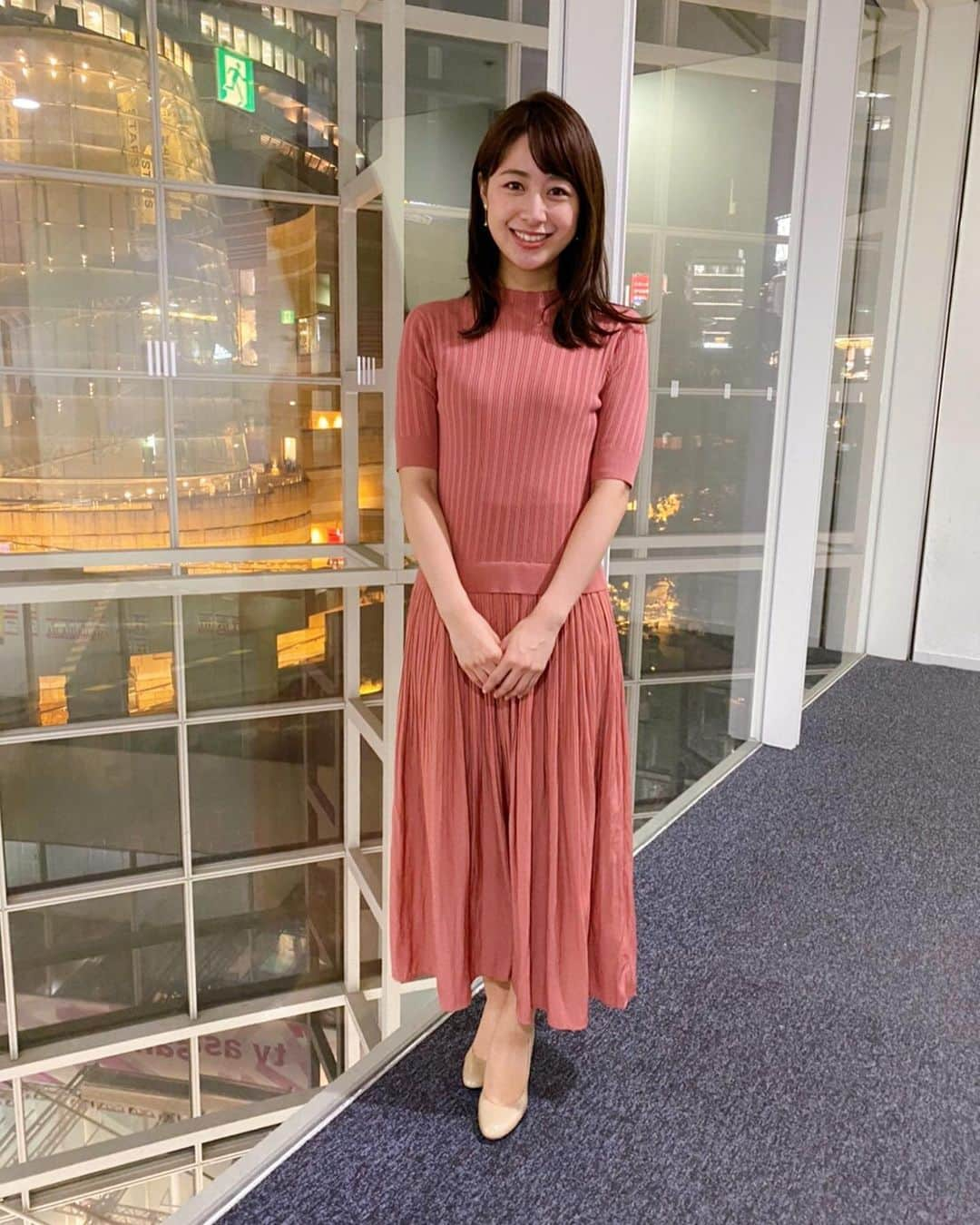 林美沙希さんのインスタグラム写真 - (林美沙希Instagram)「👚衣装紹介  1枚目　#ropepicnic #ワンピース 2枚目　#nolleys#ブラウス#レーススカート  #jチャンネル#林美沙希」9月3日 21時09分 - misaki0hayashi