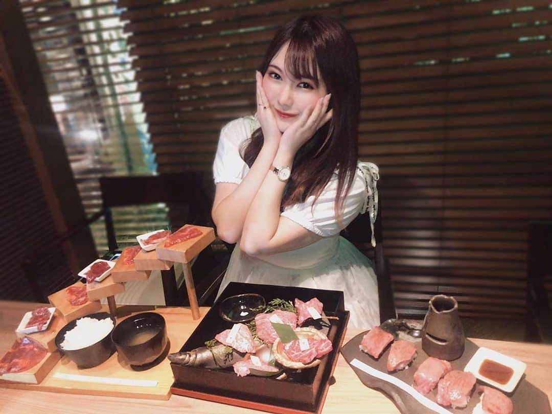 結城ちかさんのインスタグラム写真 - (結城ちかInstagram)「おにくだいすき♡♡  お肉も美味しくてお店も綺麗で 盛り付けも映えで完璧✨  #大阪焼肉 #南大阪焼肉 #大阪グルメ #南大阪グルメ #くらべこ #大阪グルメ情報 #pr #トリドリベース」9月3日 21時10分 - chika_yuuki