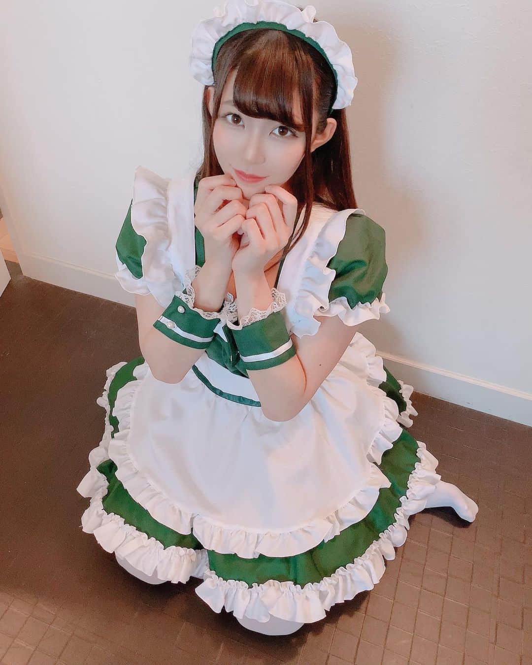浅見レナのインスタグラム：「ご主人様 私になんなりとお申し付けください . . . . . . . . . . #新人 #av #女優 #メイド #ご主人様  #いいね歓迎 #フォローしてね」