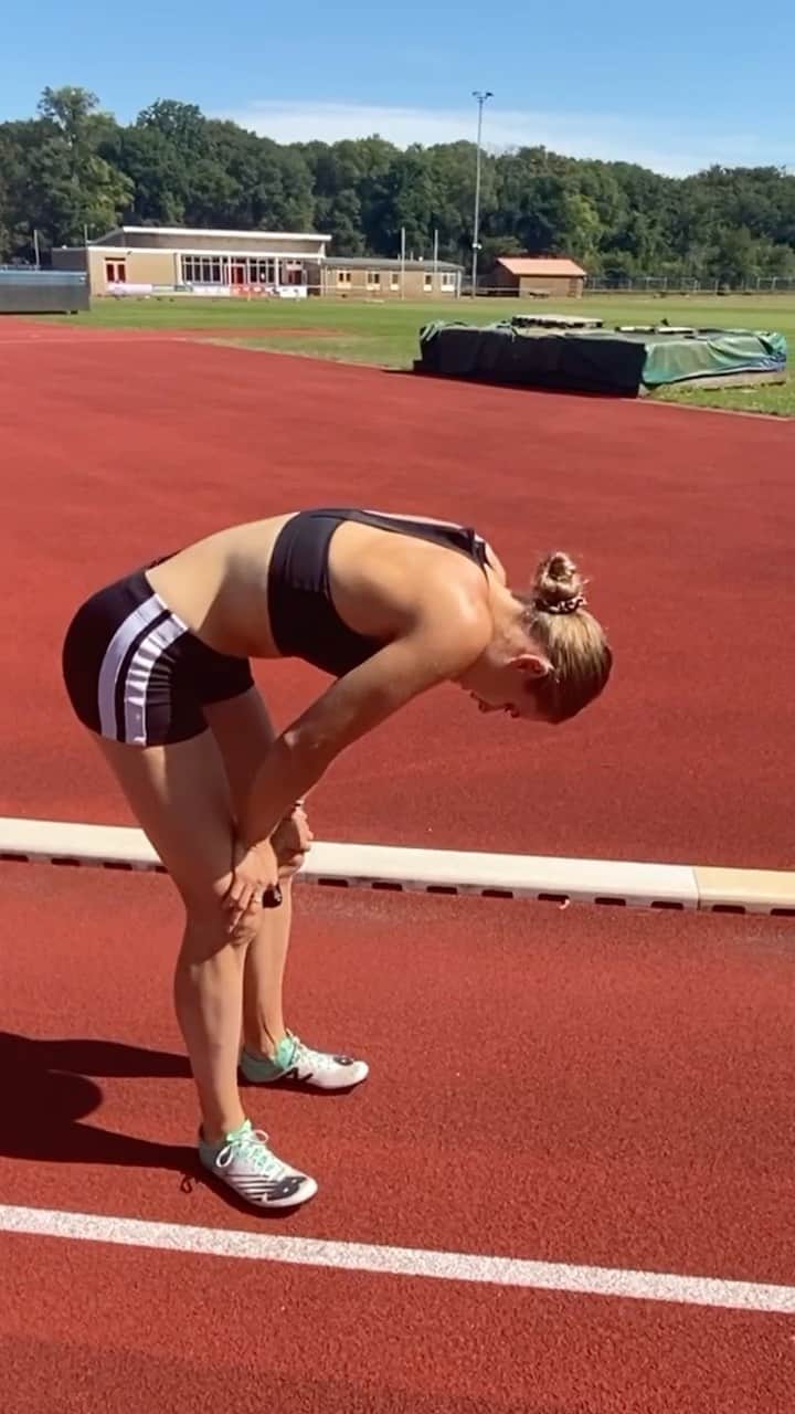 ラウラ・デ・ウィットのインスタグラム：「400m splits pain ☠️ Workout: 300m-1min rest-100m」