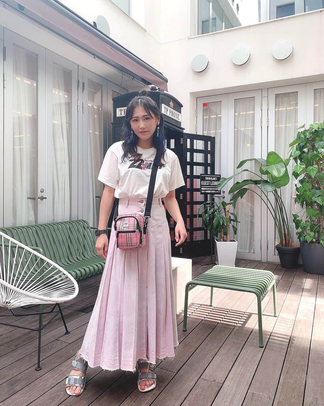 西野未姫さんのインスタグラム写真 - (西野未姫Instagram)「いつかの私服❤️  👕22market 👗FURFUR 👟NIKE 👜opening ceremony  #私服 #ピンクコーデ #どうですか」9月3日 21時35分 - nishinomiki_official