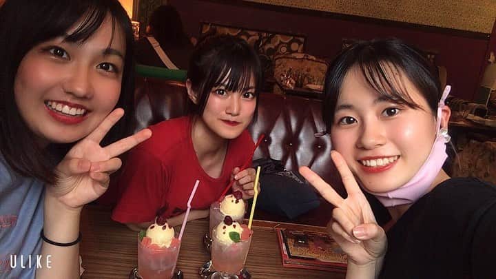 北原ゆかのインスタグラム：「ダンス踊って、桃のスパークリング飲みながら、恋話したり就活の話したり、ほんま幸せすぎたやぁ〜🥺✨  色々撮ったから、また載せます！  #2分の1えいみー　#あゆしぇ　#みなしぇ」