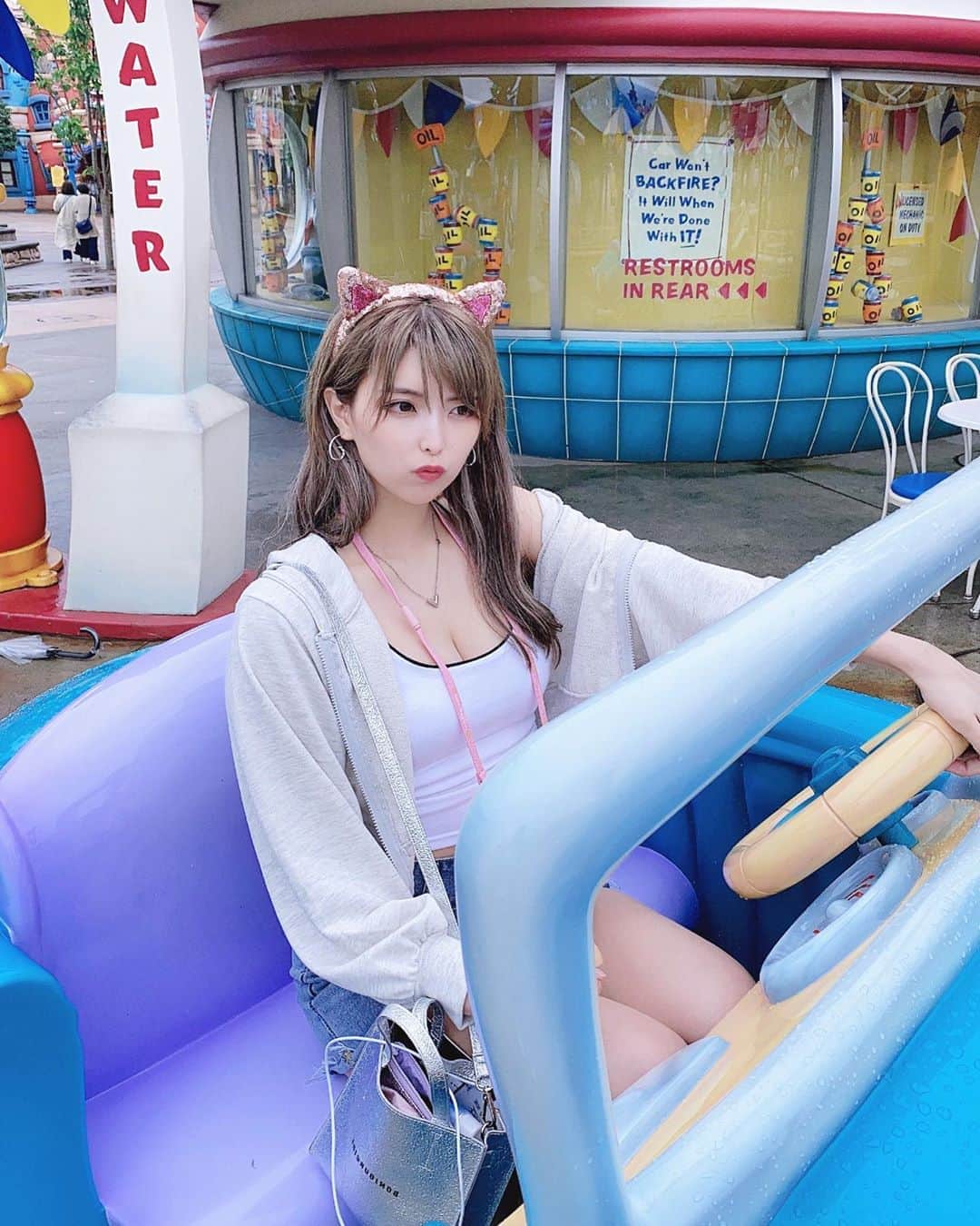 のインスタグラム：「全身脱毛してます💓🙉 . 💓@richel_insta 💓 . 脱毛してると、化粧ノリも良いし、 ノースリーブとかショートパンツとかでも毛を気にすることがなくなるから、 幸せ度が上がる⤴️ . . 脱毛は早ければ早いだけ良い🙉 私は高校生の頃から #脱毛女子  でした .  .  東京都中央区銀座1-4-4  ギンザ105ビル6F . . . #脱毛　#脱毛サロン #全身脱毛  #女性専用」