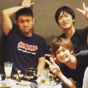 お兄ちゃんさんのインスタグラム写真 - (お兄ちゃんInstagram)「谷村孝。 #孝と出会って12年 #孝と会えなくなって3年 #早いね #色んな意味で早すぎるね #思い返せば #初めてあった時も笑顔 #久しぶりに会っても笑顔 #しょうもないことしてる時も笑顔 #ただただ俺のわがままに付き合ってくれてる時も笑顔 #俺が競馬に夢中になって我を忘れてる時も笑顔 #俺が笑顔の時も一緒に笑顔 #孝のイメージはいつも優しい笑顔やったな #それでどれだけ癒されたか #孝がいてくれた時の安心感ったらなかったな #あの優しい雰囲気がみんなを包み込んでくれてたよな #だからみんな孝が好きやった #大好きやった #いつも笑顔で人に優しさを与えるって究極やな、孝 #そんな笑顔がもう見れないのは、改めて寂しいけど #目を瞑ったら孝の笑顔と会えるから我慢するわ #また福岡まで会いに行くわな #kou18forever #命日 #谷村孝 #いまでも好っきゃで #ありがとう」9月3日 22時10分 - oniichan0715