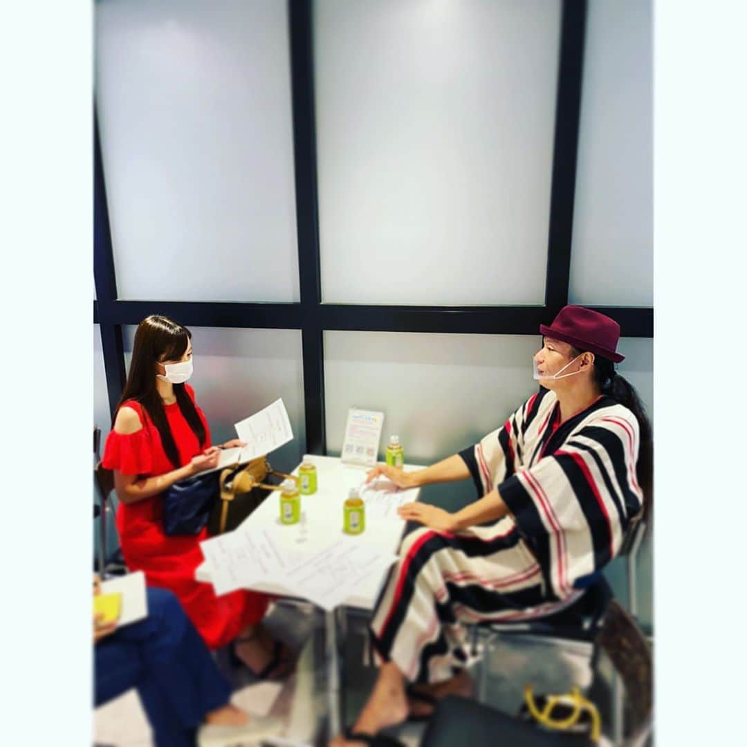 清瀬汐希さんのインスタグラム写真 - (清瀬汐希Instagram)「. . . 今日は #MSJ2020 の レッスン・取材・ドレスやヒール選び いろいろしてきました🙏🏻✨ . ウォーキング・メイクの先生に ご指導いただいてとても勉強になる濃い1日でした✨ 2,3枚目はあげ忘れちゃった前回のレッスン😊 メンタルトレーニングも大事。 大会ではウォーキングやポージングだけじゃないので 何から何まで教えてもらって 先生たちと一緒にステップアップしていきます🌟 . 大会まであと19日。 一日一日、一時間一時間を無駄にしないように 自分と向き合いながら頑張ります！ . . . #msj #msj2020  #misssupranationaljapan  #misssupranationaljapan2020  #モデル #京都代表 #清瀬汐希  #kyoto #京都」9月3日 23時15分 - yuki_kiyose_