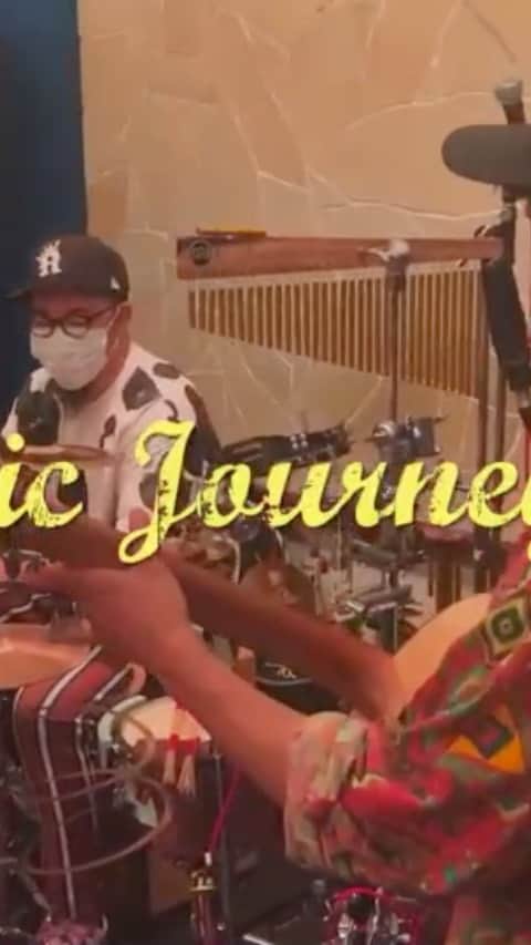 ダイスケのインスタグラム：「配信ワンマンライブ⛰ Acoustic Journey2020 ‪開催まであと1日！⛺️  明日20:00〜  ‪▼チケットはこちら‬ ‪https://k.daisuke-music.com/s/live034/?ima=3115」