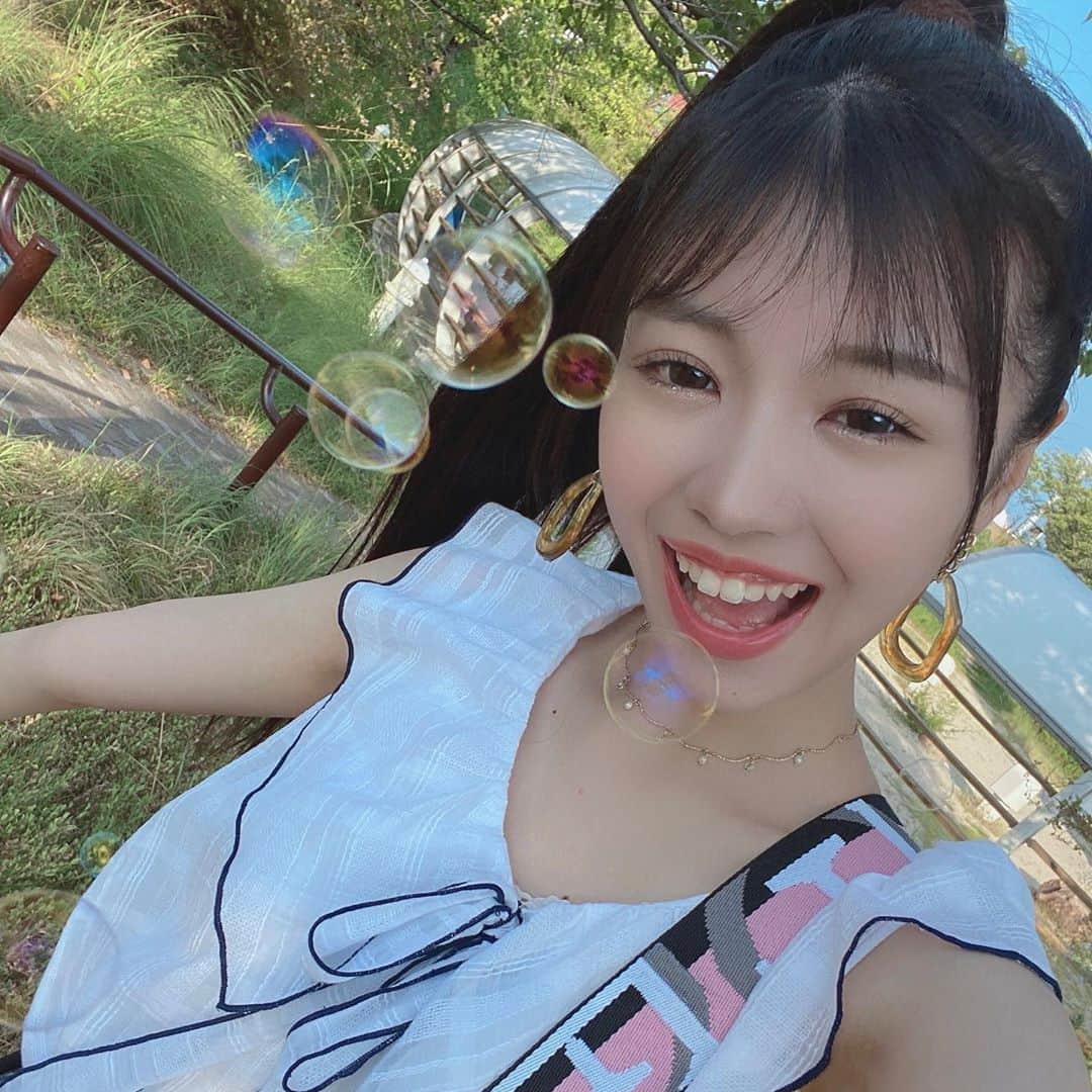 貞野遥香さんのインスタグラム写真 - (貞野遥香Instagram)「☆﻿ しゃぼん玉🧼✨﻿ ﻿ ﻿ ﻿ ﻿ ちょっと前の写真📸﻿ ﻿ いつぶりにしたかなぁ〜🥰🌷﻿ ﻿ ﻿ ﻿」9月3日 23時49分 - _haruka_sadano06