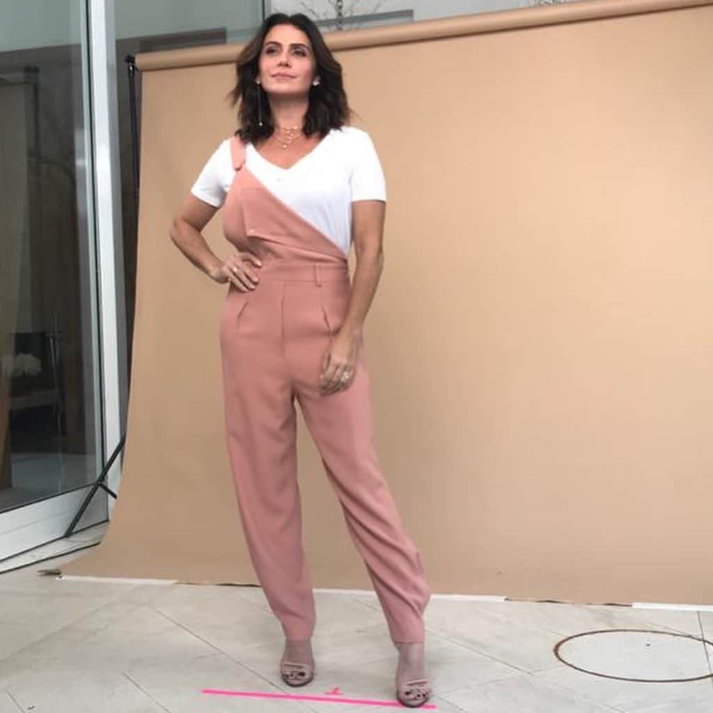 Giovanna Antonelliのインスタグラム：「#set #shooting #job #trabalho #lookinho #dancinha」
