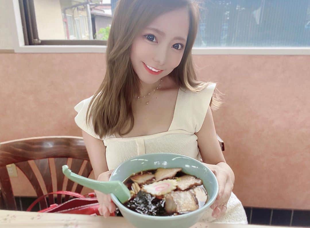 愛田杏奈のグルメインスタ