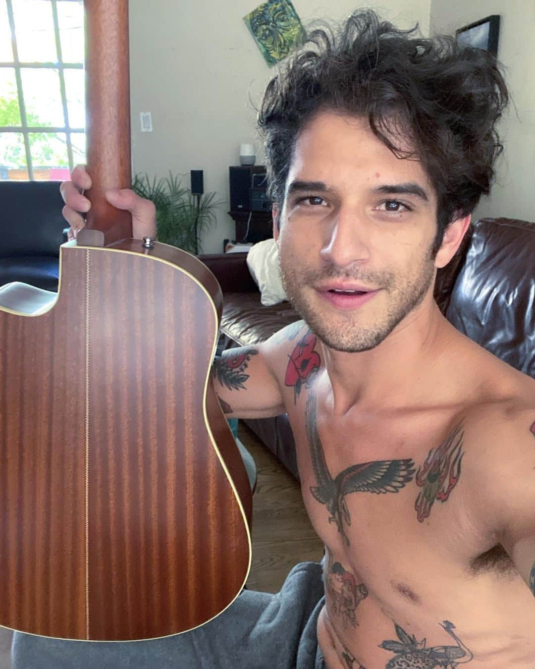 タイラー・ポジーさんのインスタグラム写真 - (タイラー・ポジーInstagram)「Music. Fucking. Day.」9月4日 1時04分 - tylerposey58