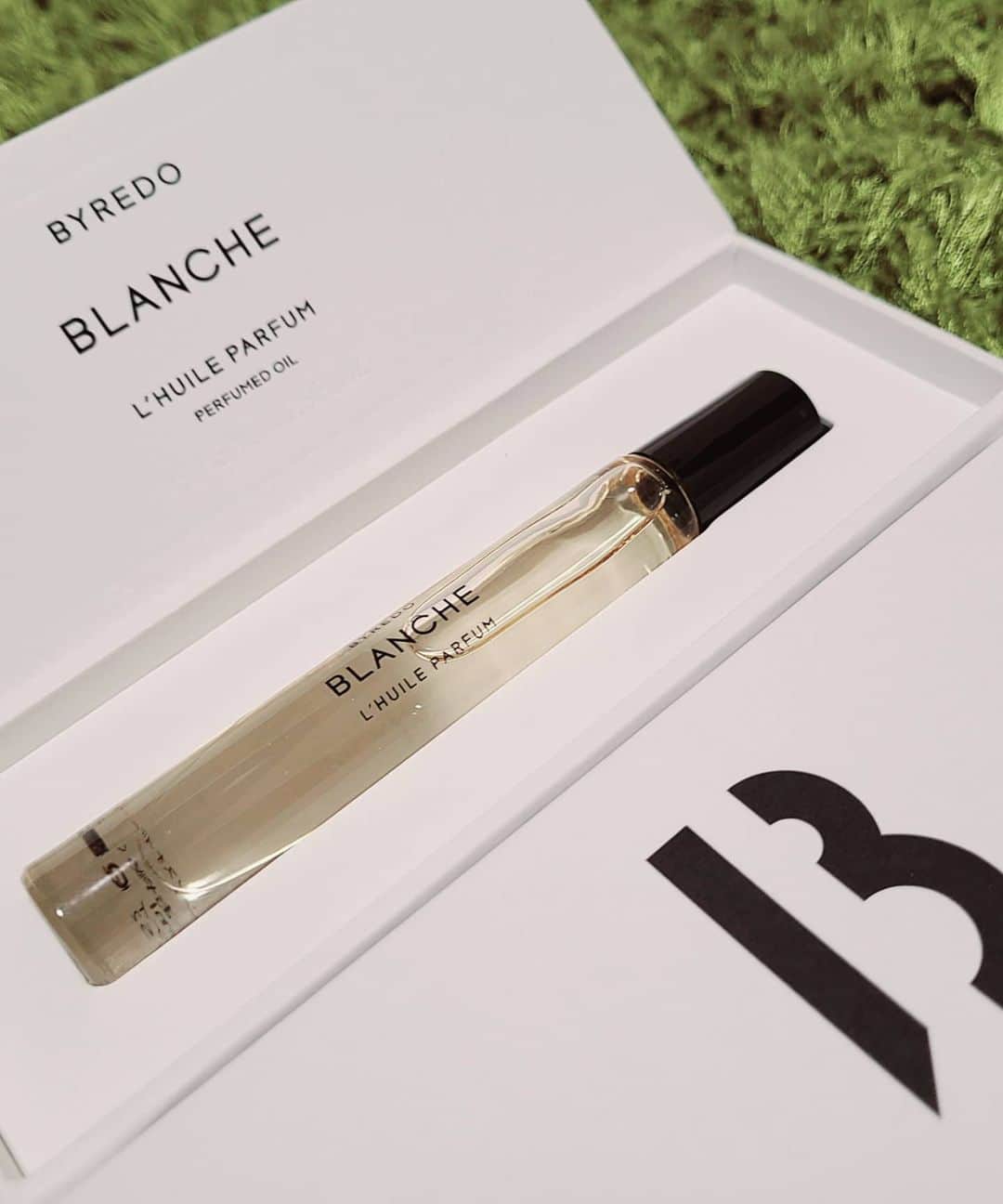 山内もえのインスタグラム：「. お気に入りの #香水 (*´ω｀*) #byredo の #branche . . . . #byredoparfums #フリーモデル #山内もえ #撮影依頼受付中 #撮影 #サロンモデル依頼受付中 #被写体 #model #モデル #写真 #可爱的 #射击 #beauty #pretty #cute #eye #idol #アイドル #瞳 #natural #photo #art #portrait #portraitphotography #fashion #photography #写真好きな人と繋がりたい #fashion」