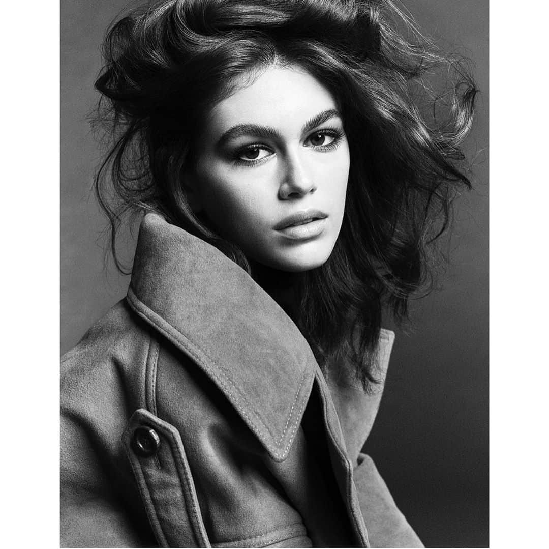 ルイージ&イアンゴさんのインスタグラム写真 - (ルイージ&イアンゴInstagram)「Happy Birthday to this beautiful Gem 💗 @kaiagerber  we looooove you 💗」9月4日 1時23分 - luigiandiango