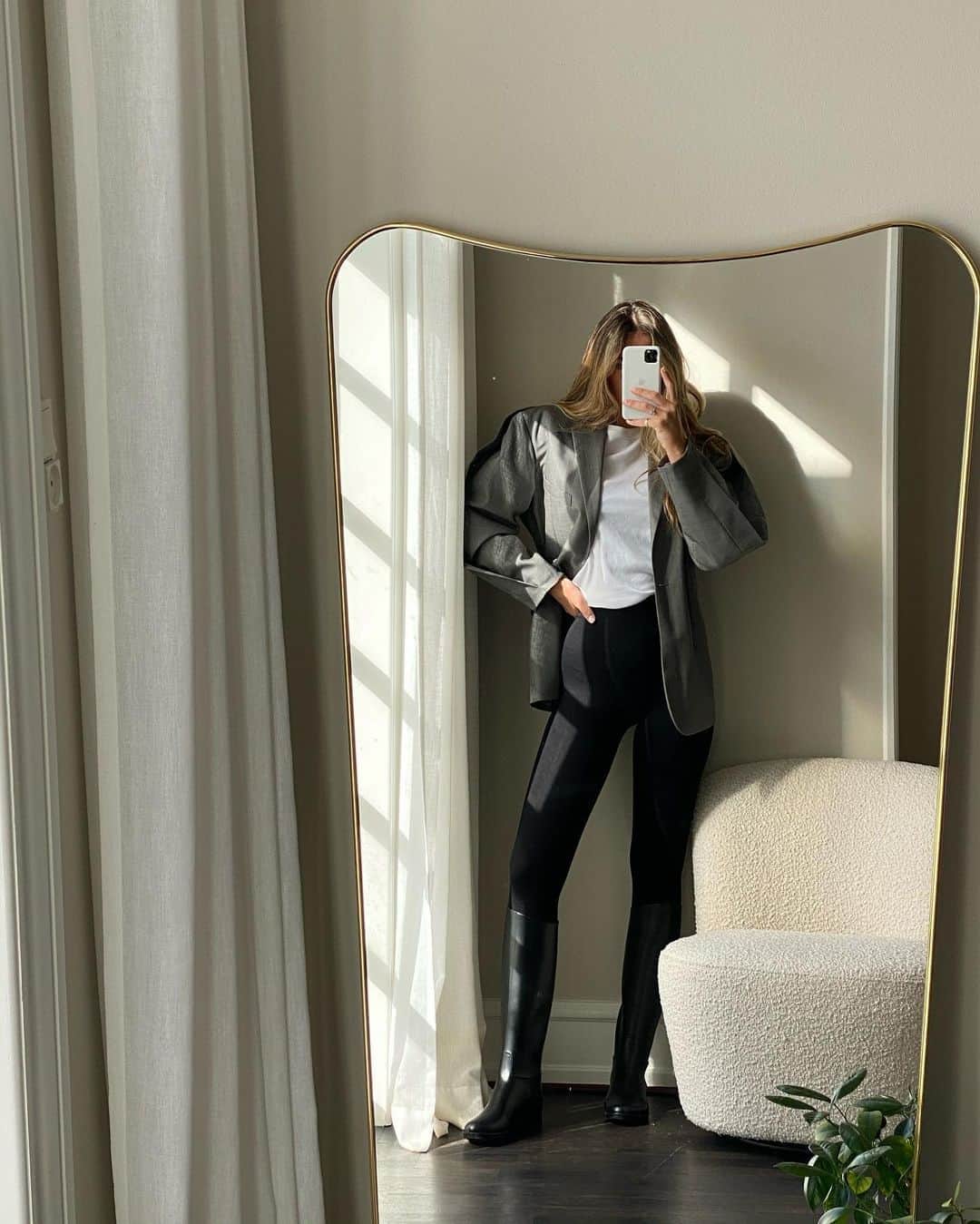Mathilde Goehlerのインスタグラム：「🐎」