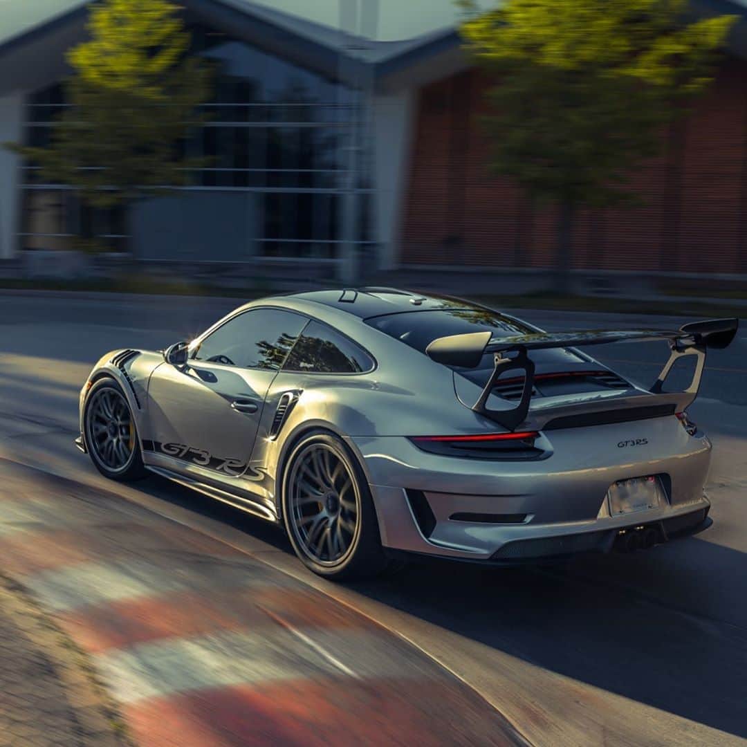 CarsWithoutLimitsさんのインスタグラム写真 - (CarsWithoutLimitsInstagram)「@0fxgvn’s .2 GT3RS 😈  #carswithoutlimits #porsche #gt3rs」9月4日 2時25分 - carswithoutlimits