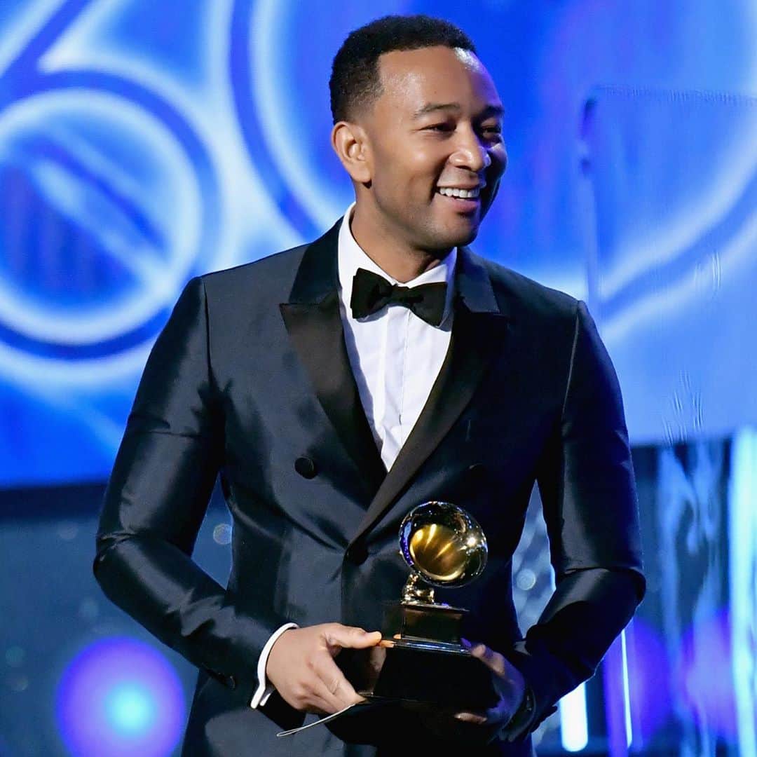 The GRAMMYsさんのインスタグラム写真 - (The GRAMMYsInstagram)「As part of our commitment to evolve hand-in-hand with membership, Black Music Collective will serve as a space for members to speak openly about new and emerging opportunities in Black #music across all genres and identify ways to drive more #representation.⁣ ⁣ @QuincyJones, Jeffrey Harleston, Jimmy Jam (@flytetymejam), Debra Lee (@iamdebralee), @JohnLegend, and Sylvia Rhone (@iamsylviarhone) will serve as honorary chairs of the BMC. A distinguished leadership committee will be confirmed in the coming weeks and will work in sync with the honorary chairs to propel the collective's mission. ⁣ ⁣ Recording Academy Trustee Riggs Morales (@riggysmallz) and Washington, D.C., Chapter Executive Director @JerielJohnson_ will lead the initiative internally.」9月4日 2時44分 - recordingacademy