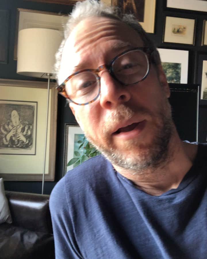 ケヴィン・サスマンのインスタグラム：「1PM Pacific time today! Get your free Zoom link at AfterSchoolVillage.com!」