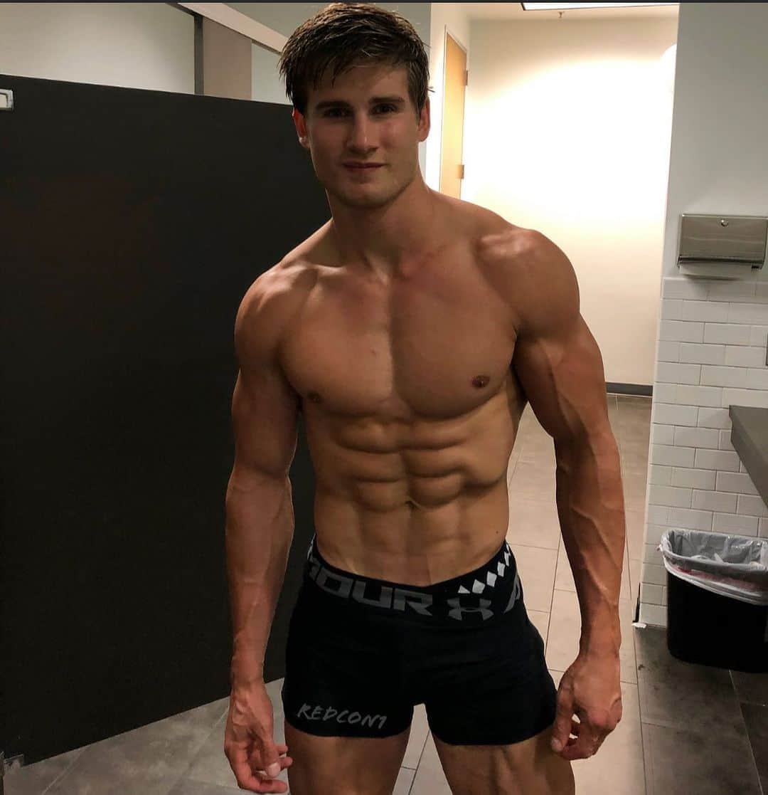 セージ・ノースカットのインスタグラム：「Post bjj rolling this morning!」