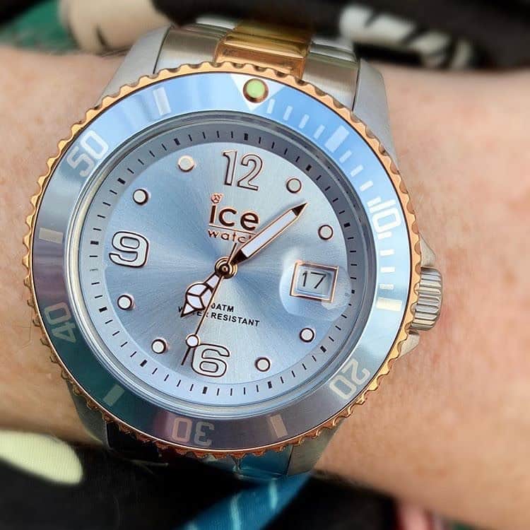 アイスウォッチさんのインスタグラム写真 - (アイスウォッチInstagram)「With its blue gradient dial and silver and pink-gold two-tone mesh bracelet, it will embellish your wrist with a modern and sophisticated touch 🤩✨🌟 (📸 @biancafrancke) #icewatch #changeyoucan #icesteel #style #steel #happiness #lifestyle #women #chic #ootd #blue #watch」9月4日 14時19分 - icewatch