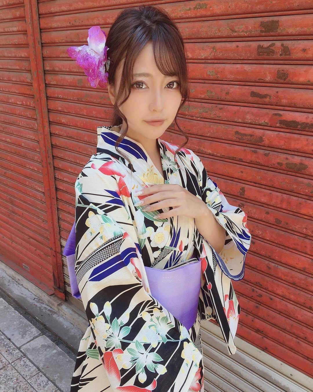 福井柑奈さんのインスタグラム写真 - (福井柑奈Instagram)「浴衣は今年二着しか着られなかったなぁ🥺♡♡  浴衣大好き(*^^*)  #浴衣 #浴衣女子 #浴衣ヘア #yukata #kimono #japan #japanesegirl #japan_of_insta #祭り #今日のコーデ #instalike #cute #instapic #instagood #followme #❤️」9月4日 12時57分 - kanna_fukui