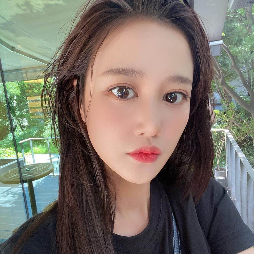 パク・シヒュンさんのインスタグラム写真 - (パク・シヒュンInstagram)「오랜만에~#풀메이크업💄」9月4日 13時37分 - sean_e_sh