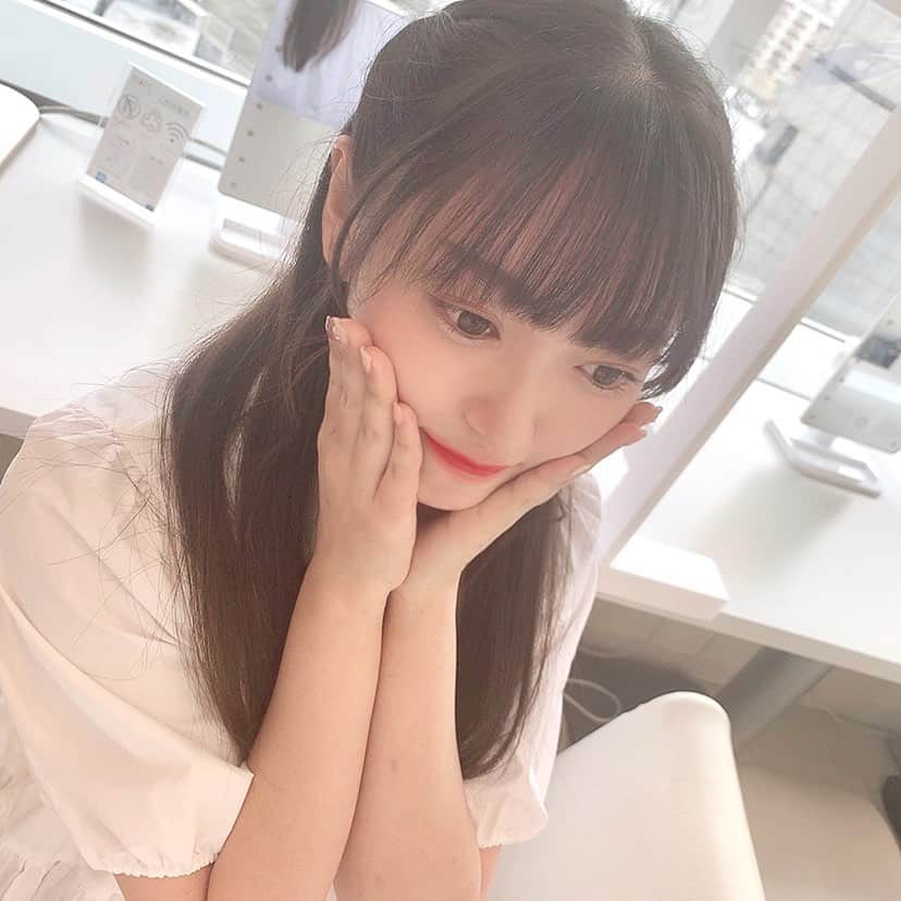 藤本りの加さんのインスタグラム写真 - (藤本りの加Instagram)「こんにちは！ ・ あと2日でミクチャの大学対抗配信イベントが終了です🌱今回は第1弾より自分なりに頑張れたかなぁと思います👣💓できるだけ毎日配信を続けてきましたが、応援して下さる皆さんのお陰で笑顔で楽しく配信できている自分がいました✨本当に感謝の気持ちでいっぱいです。ありがとうございます！ ・ 第3弾ではついに個人戦が始まります🔥GP審査に関わる配信でもありますが、悔いの残らないように精一杯頑張ることが1番大事だと思っています！応援してくださる方々を大切に、毎回楽しく"私らしい"配信をしていけたらと思います☺️ ・ 本日も投票宜しくお願い致します！ @mstoyo20_02  ・ #東洋大学 #ミスミスター東洋2020 #藤本りの加 #投票 #白ワンピ #ハーフアップ #ZARA #サロモ #ヘアサロン #サロンモデル #ポートレート撮影 #モデル #撮影 #Instagram #likeforlikes #l4l #instagood #instalike #miss #misscontest #toyouniversity」9月4日 13時42分 - rinoka_lianrouge