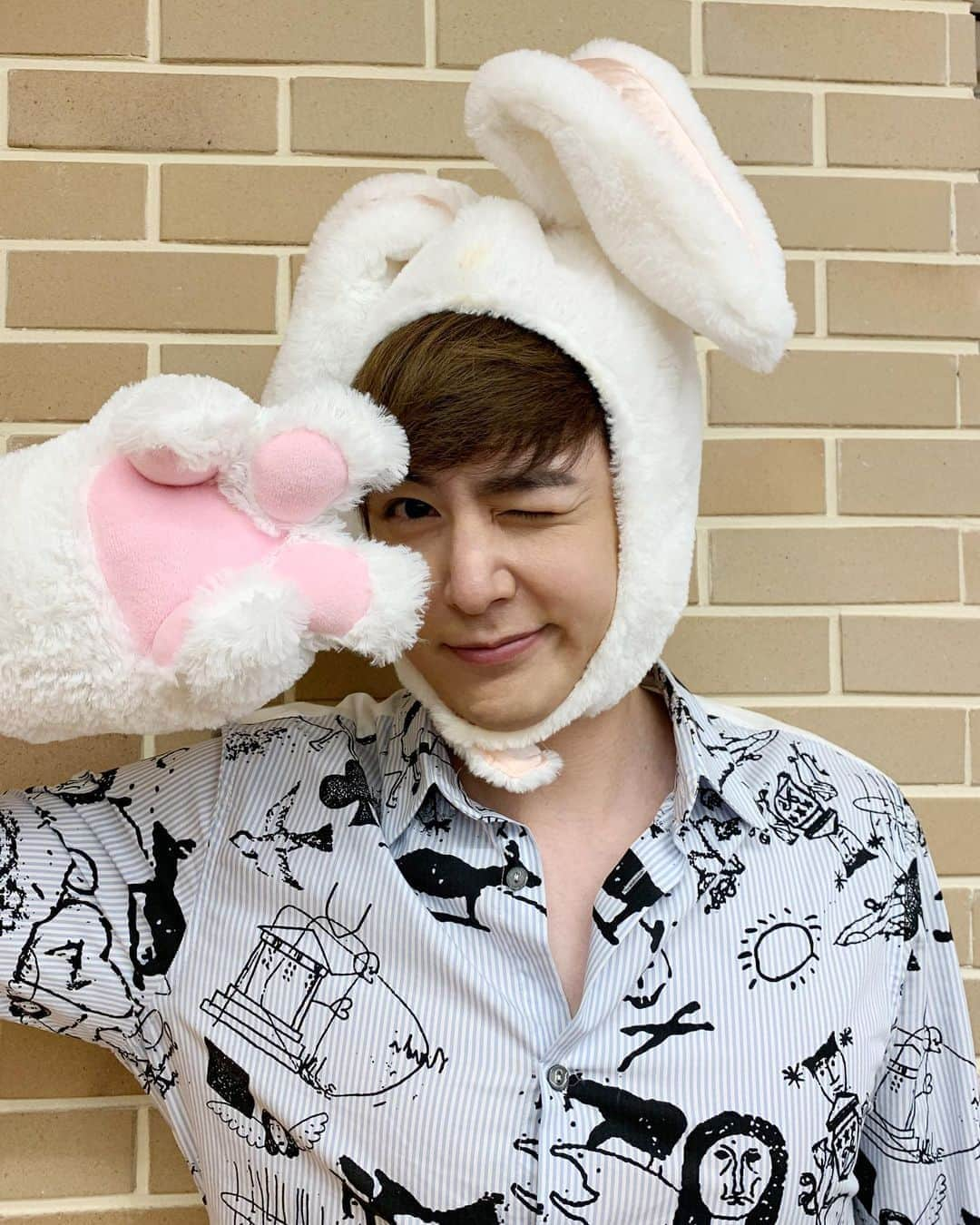 2PMさんのインスタグラム写真 - (2PMInstagram)「[HOTTEST WEEK]  12주년 레투 하드털이.zip  #🐼🐨🐱🐤🐧🍌 #레투스타그램」9月4日 14時10分 - real_2pmstagram