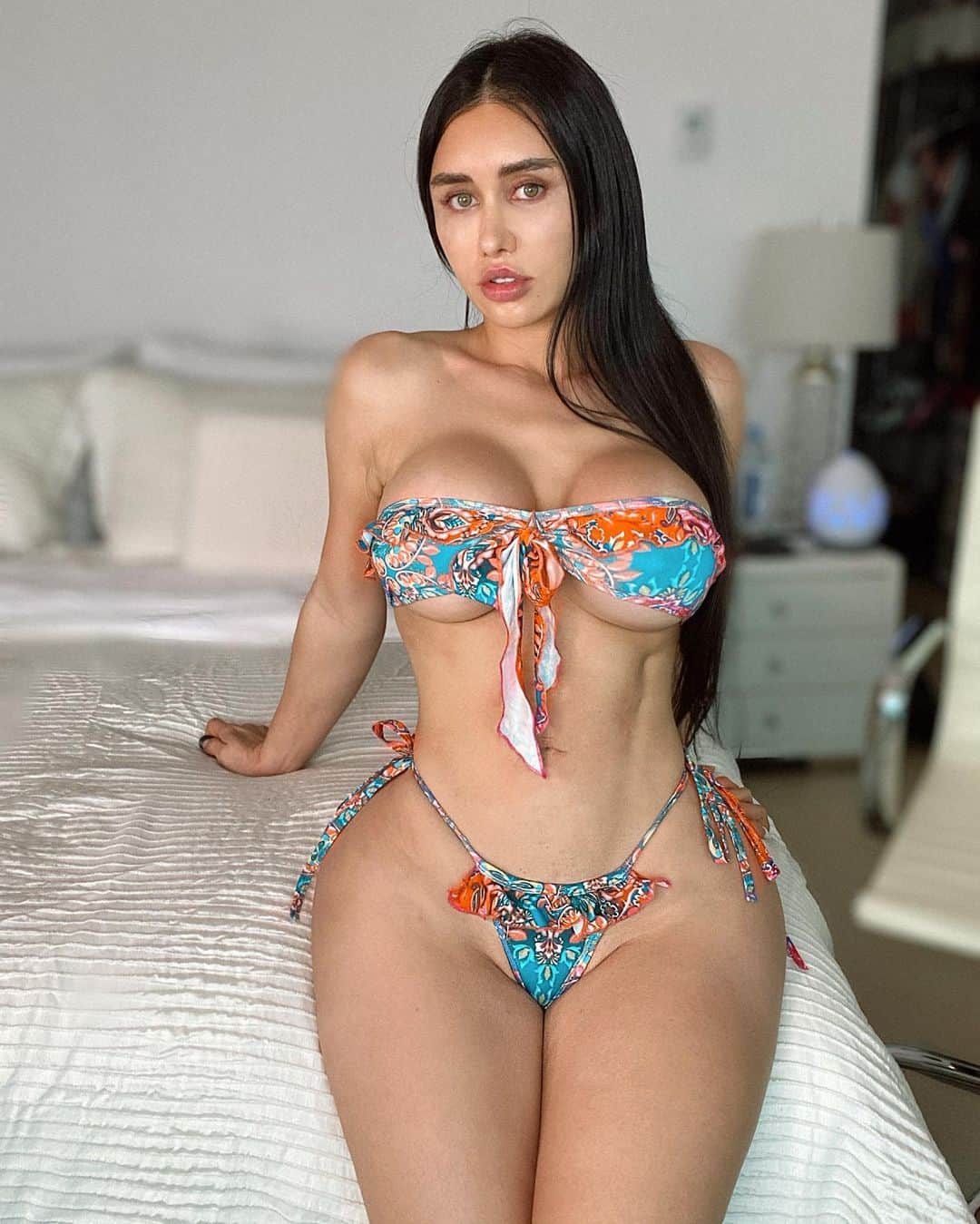Joselyn Canoのインスタグラム：「Did you miss me 😊?」