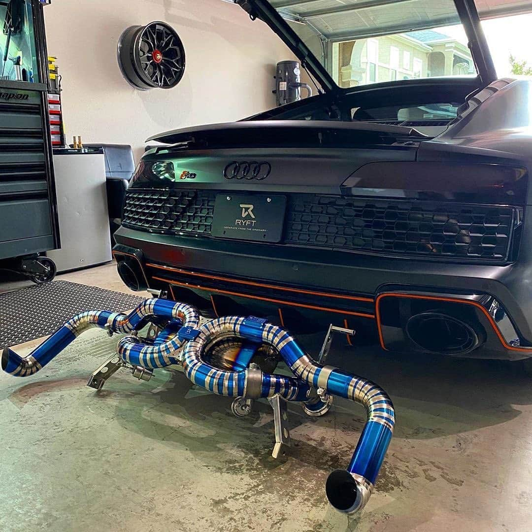 CARLiFESTYLEさんのインスタグラム写真 - (CARLiFESTYLEInstagram)「@DMEtuningTexas Stage 2 2020 Audi R8 V10 w/ @ryft.co Titanium Exhaust System built by @ryft.houston 🥶 - - DM/Text/Call @DMEtuningTexas for a Quote or Questions! They can Tune Most Cars Remotely! 🌎  . . . . . #dmetuningtexas #dmetuning #audi #audir8 #audir8v10 #audir8v10plus #audir8v10spyder #audir8spyder #r8 #r8v10 #r8v10plus #r8spyder #audilife #audigramm #audiquattro #audilove #audirs7 #audirs5 #ryftexhaust #carsofinstagram #carswithoutlimits #carlifestyle #carporn #supercars #exoticcars #topgear #1320video #carthrottle #texas #houston」9月4日 6時27分 - carlifestyle