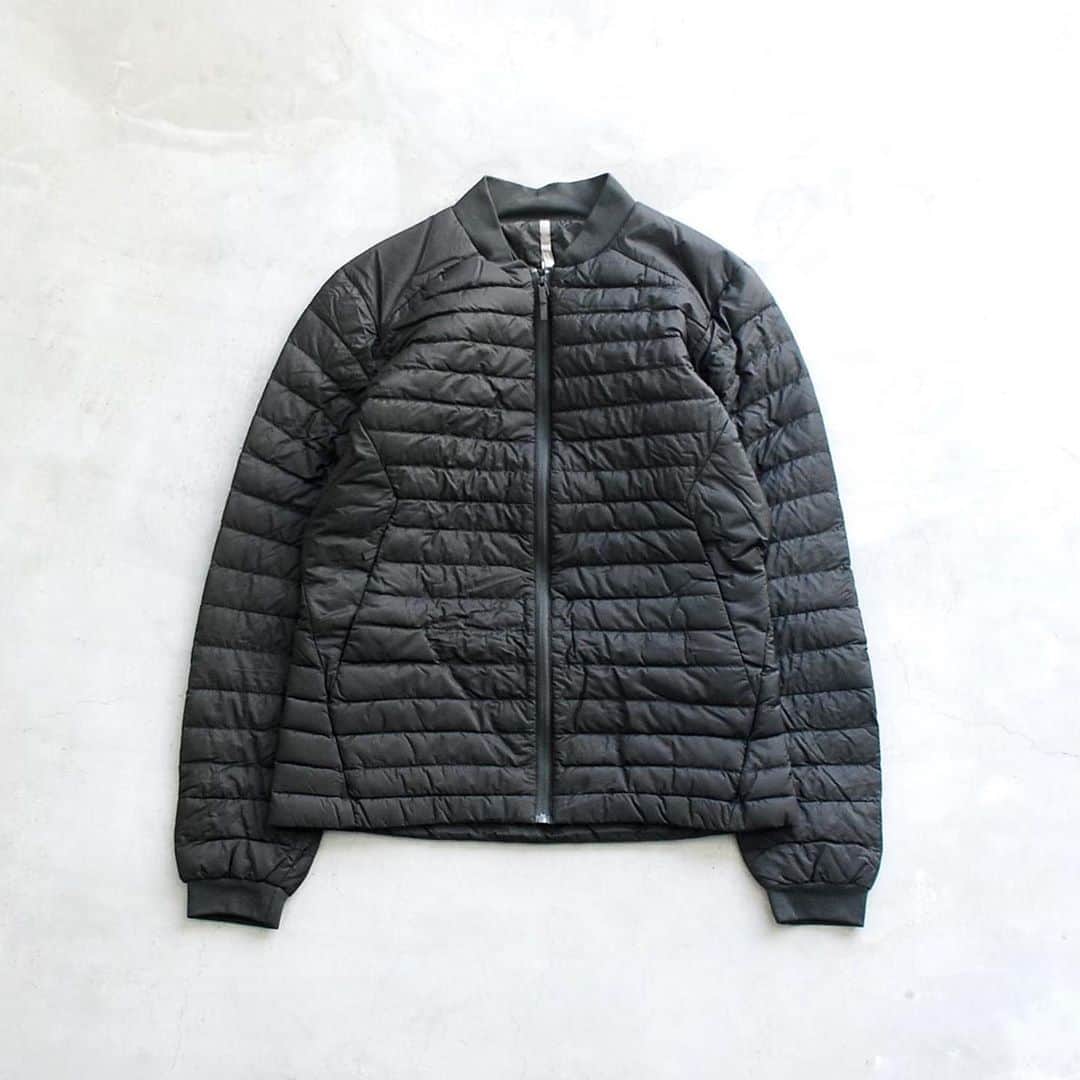wonder_mountain_irieさんのインスタグラム写真 - (wonder_mountain_irieInstagram)「_ ［#20AW NEW ITEM ］ ARC'TERYX VEILANCE / アークテリクス ヴェイランス "Conduit LT Jacket Men's" ¥63,800- _ 〈online store / @digital_mountain〉 https://www.digital-mountain.net/shopdetail/000000010273/ _ 【オンラインストア#DigitalMountain へのご注文】 *24時間受付 *15時までご注文で即日発送 *1万円以上ご購入で送料無料 tel：084-973-8204 _ We can send your order overseas. Accepted payment method is by PayPal or credit card only. (AMEX is not accepted)  Ordering procedure details can be found here. >>http://www.digital-mountain.net/html/page56.html  _ #ARCTERYXVEILANCE #ARCTERYX #VEILANCE #アークテリクスヴェイランス #アークテリクス _ 本店：#WonderMountain  blog>> http://wm.digital-mountain.info _ 〒720-0044  広島県福山市笠岡町4-18  JR 「#福山駅」より徒歩10分 #ワンダーマウンテン #japan #hiroshima #福山 #福山市 #尾道 #倉敷 #鞆の浦 近く _ 系列店：@hacbywondermountain _」9月4日 7時11分 - wonder_mountain_