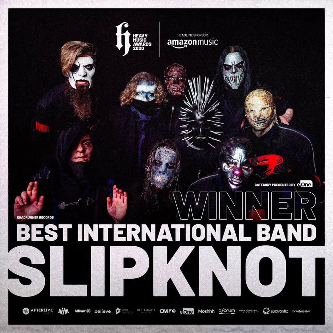 Slipknotさんのインスタグラム写真 - (SlipknotInstagram)「Thank you, @heavymusicawards. Always an honor when it comes straight from the fans who voted from around the world. 🤘🤘 #HMA20 #WeAreNotYourKind」9月4日 8時53分 - slipknot