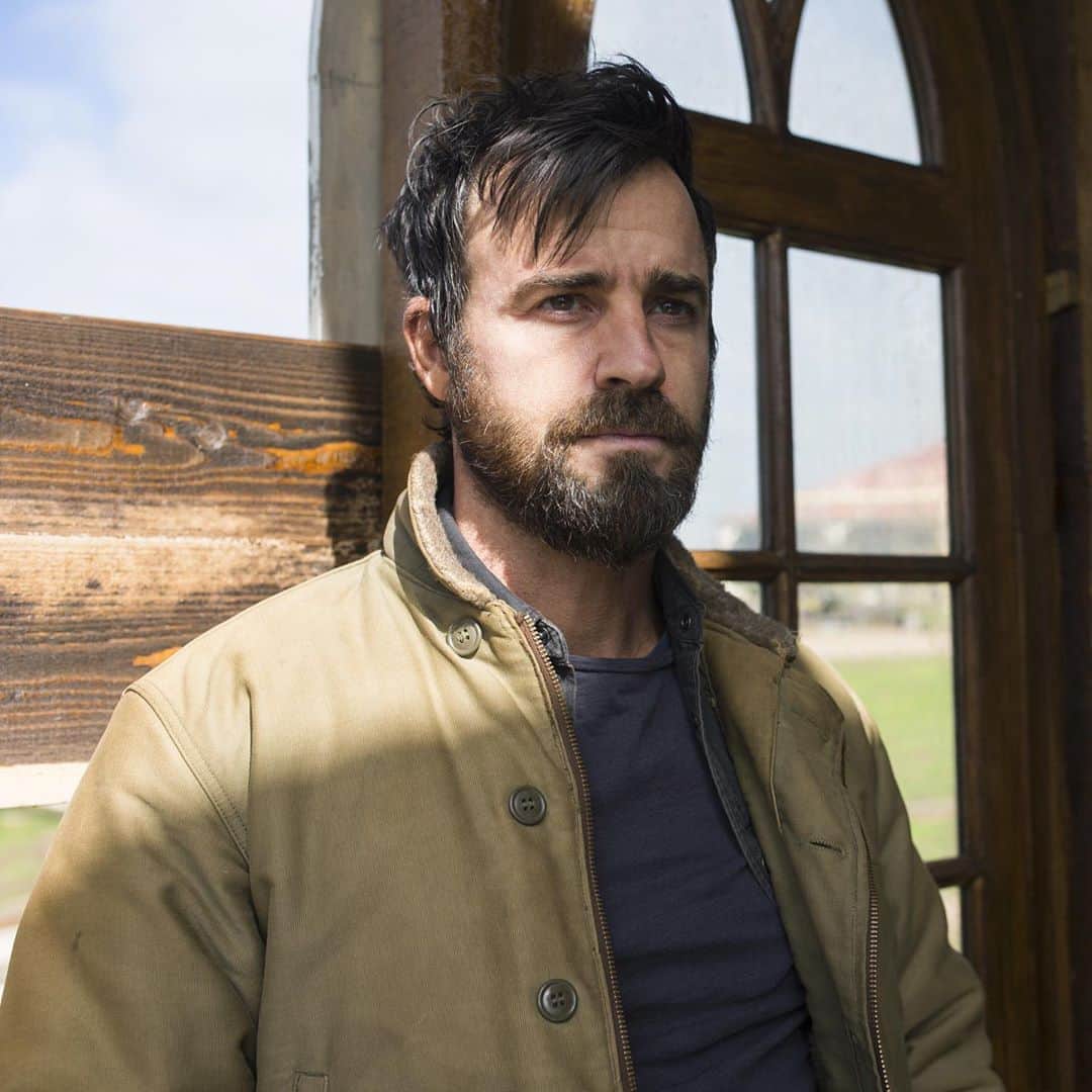 E! Onlineさんのインスタグラム写真 - (E! OnlineInstagram)「We wouldn't be doing our job Therouxly if we didn't share these photos from #TheLeftovers. You know, Justin case you haven't seen them. (📷: HBO)」9月4日 9時04分 - enews