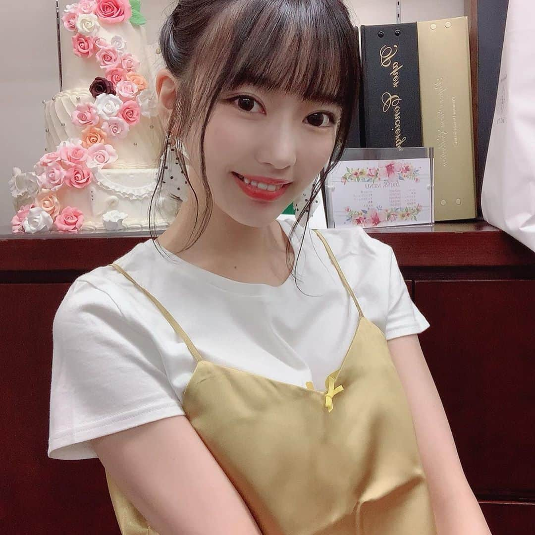 吉沢朱音さんのインスタグラム写真 - (吉沢朱音Instagram)「おはよう💛 今日も1日笑顔で頑張ろうね｡ﾟヾ(ﾟ`ω´ﾟﾉｼﾟ｡)ﾉｼ はやくみんなに会いたいな〜🌟 . . . . . #おはよう世界  #r4g #ラブライブコラボ #ラブライブサンシャイン  #笑顔が一番 #黄色コーデ」9月4日 8時57分 - nesomagic72