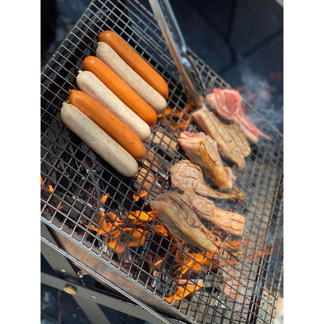 神子島みかさんのインスタグラム写真 - (神子島みかInstagram)「. #bbq 🍖 . . #ootd#fashion#makeup#Japanesegirl#japan#tokyo#mam#dad#kids#fam#instagood#instamood#instalike#instalove#instafollow#followme#instapic#我爱你#アラサー#ママ#休日#アクティブ#河原#夏の思い出#楽しかった#日焼け止め塗り忘れた . . ⋆⸜ᵀᴴᴬᴺᴷ ᵞᴼᵁ⸝⋆」9月4日 9時00分 - kagomika