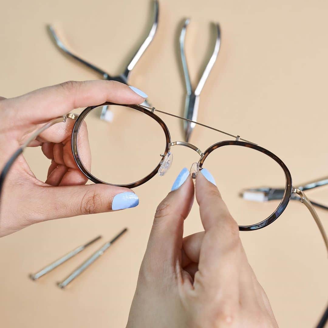 JINSのインスタグラム：「How did our Worry-Free Adjustment Service start? We recognized some who bought glasses online, may not live close to a JINS store to receive our services, including free adjustments. Everyone deserves full access! No matter where you are, you deserve a comfortable eyewear shopping experience -- from accessibility down to your frames fitting you properly. We’re reimbursing frame adjustments with your local optometrist for up to $30, and if they happen to damage the frame we will cover it and give you a new frame 100% free. Check out our Worry Free Program at jins.life/worry-free」