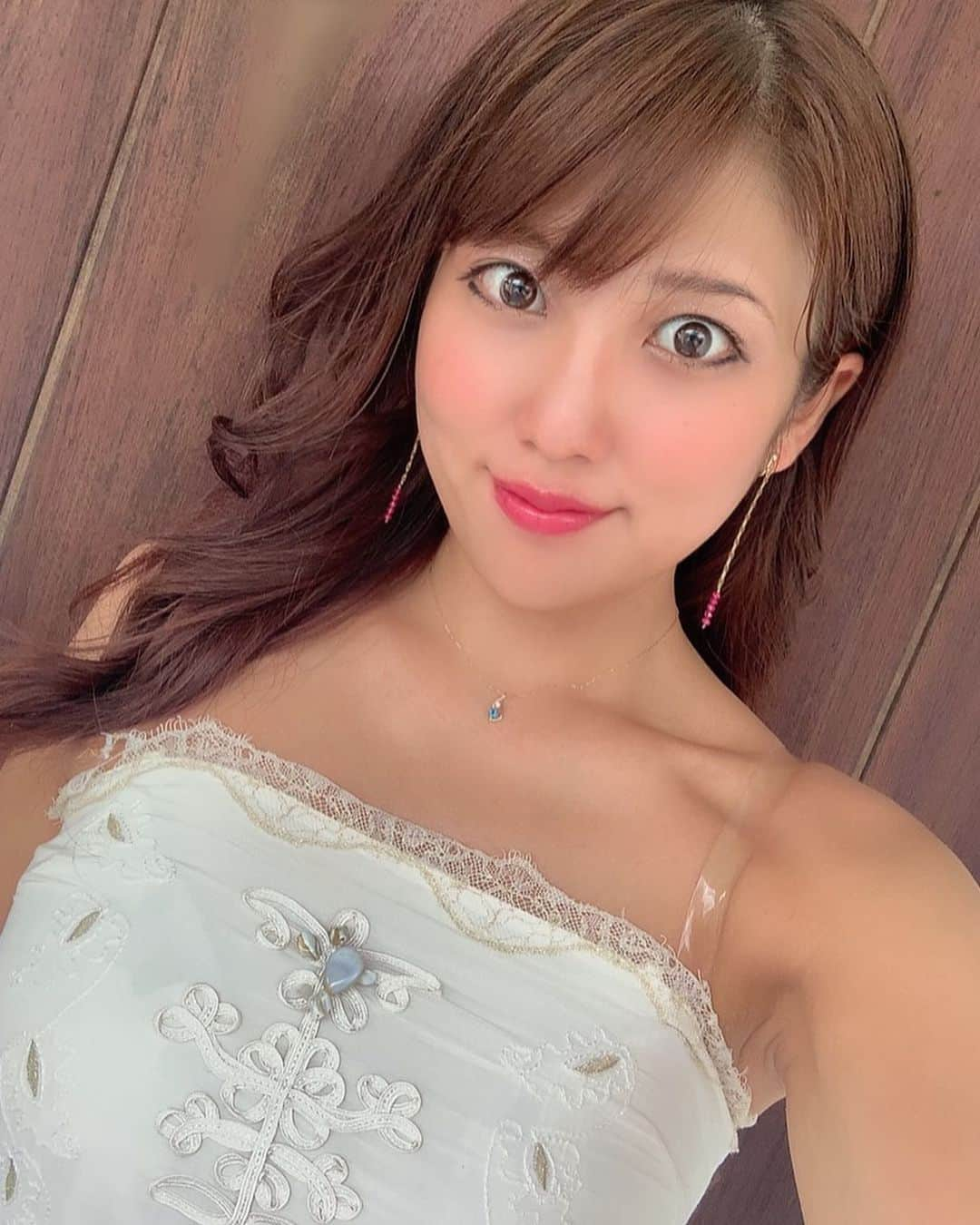 神谷麻美さんのインスタグラム写真 - (神谷麻美Instagram)「@granthule7 の #イヤリング だよ💖💎✨ 可愛い〜💖🥰🌹✨ #天然石 #granthule  #パワーストーン #アクセサリー」9月4日 10時49分 - asamice428