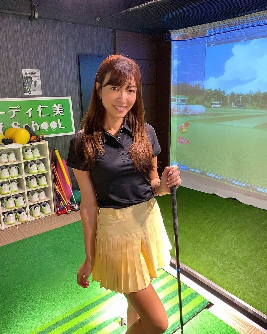 J.JANE JAPANさんのインスタグラム写真 - (J.JANE JAPANInstagram)「🌻本日まで10%off🌻 . トップス seethrough halter T-shirt（Black） ¥17,800→¥16,020 ※S,Mサイズ 即日発送 . ボトムス Pleats short pants (Yellow) ¥27,000→¥24,300 ※Sサイズ即日発送 . . #golf#골프 #ゴルフ#golfwear #j_jane #j_jane_golf #スポーツ#golfswing #ドライバー#アイアン#golf#fashion#韓国ファッション#ゴルフ好き#golfing#golfer #ゴルフウエア #ゴルフスイング#ゴルフ女子#ゴルフ男子#トレーニング#ゴルフ部#ゴルフ初心者#打ちっ放し#パター練習#コンペ」9月4日 11時31分 - j.jane_japan