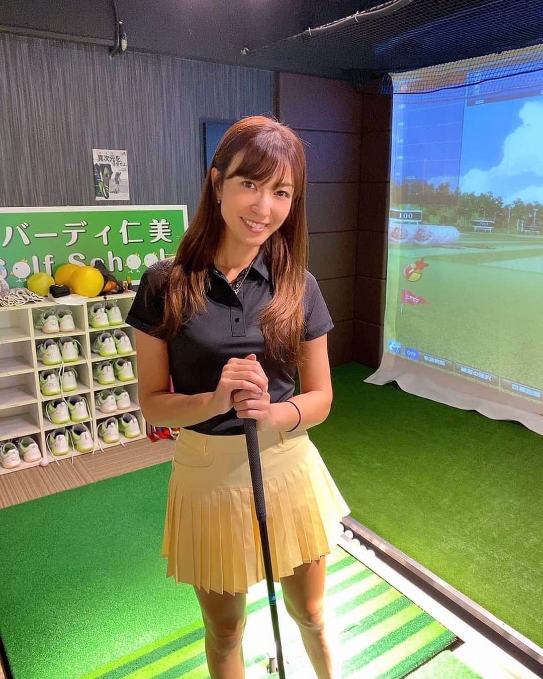 J.JANE JAPANさんのインスタグラム写真 - (J.JANE JAPANInstagram)「🌻本日まで10%off🌻 . トップス seethrough halter T-shirt（Black） ¥17,800→¥16,020 ※S,Mサイズ 即日発送 . ボトムス Pleats short pants (Yellow) ¥27,000→¥24,300 ※Sサイズ即日発送 . . #golf#골프 #ゴルフ#golfwear #j_jane #j_jane_golf #スポーツ#golfswing #ドライバー#アイアン#golf#fashion#韓国ファッション#ゴルフ好き#golfing#golfer #ゴルフウエア #ゴルフスイング#ゴルフ女子#ゴルフ男子#トレーニング#ゴルフ部#ゴルフ初心者#打ちっ放し#パター練習#コンペ」9月4日 11時31分 - j.jane_japan