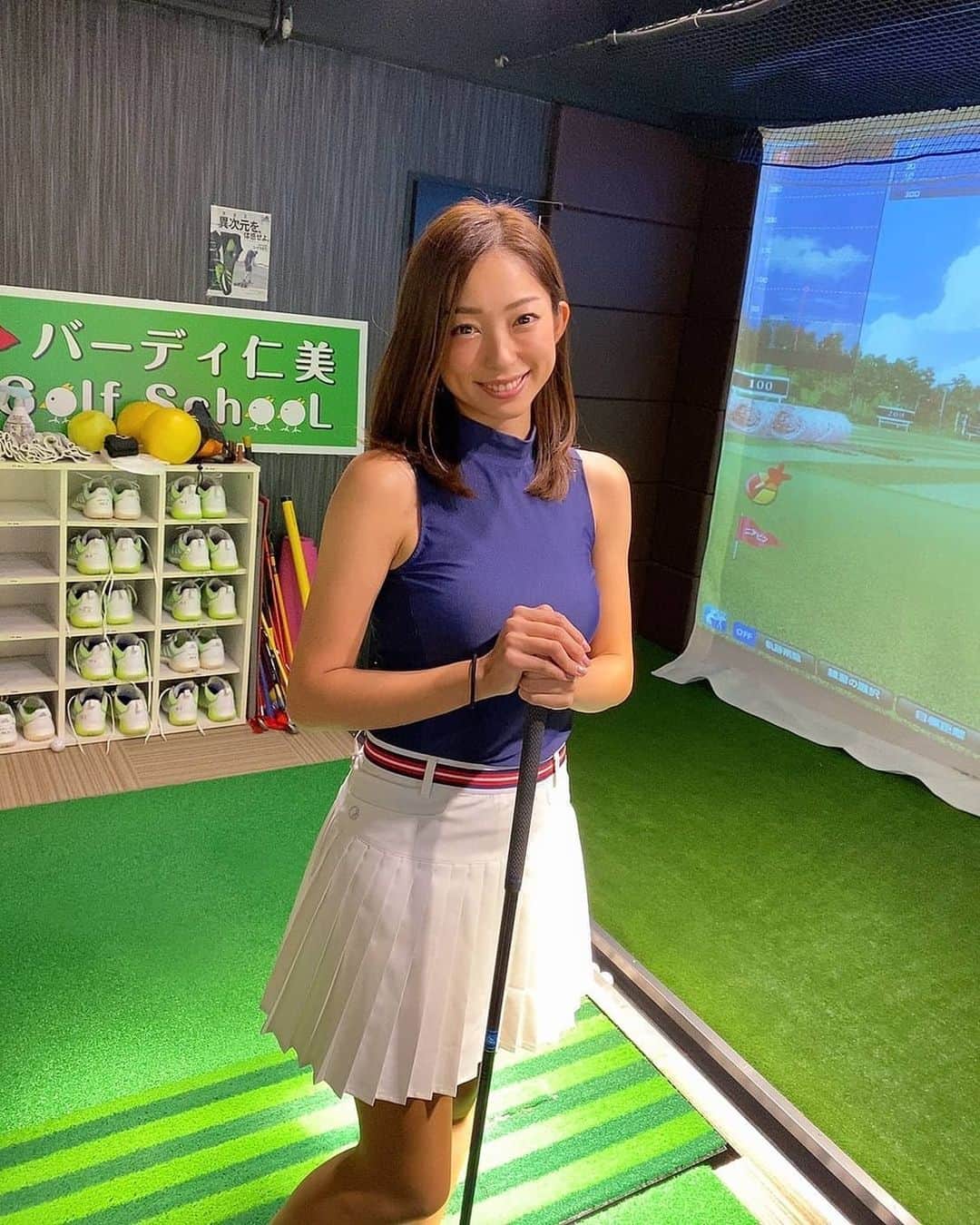 J.JANE JAPANさんのインスタグラム写真 - (J.JANE JAPANInstagram)「Summer SALE🌻 . トップス Summer High neck Sleeveless (Navy) ¥18,000 10%off→¥16,200 ※XSサイズ即日発送 . ボトムス Band pleats skirt (White)  ¥28,000 10%off→¥25,200 ※Sサイズ即日発送 . #golf#골프 #ゴルフ#golfwear #j_jane #j_jane_golf #スポーツ#golfswing #ドライバー#アイアン#golf#fashion#韓国ファッション#ゴルフ好き#golfing#golfer #ゴルフウエア #ゴルフスイング#ゴルフ女子#ゴルフ男子#トレーニング#ゴルフ部#ゴルフ初心者#打ちっ放し#パター練習#コンペ」9月4日 11時34分 - j.jane_japan