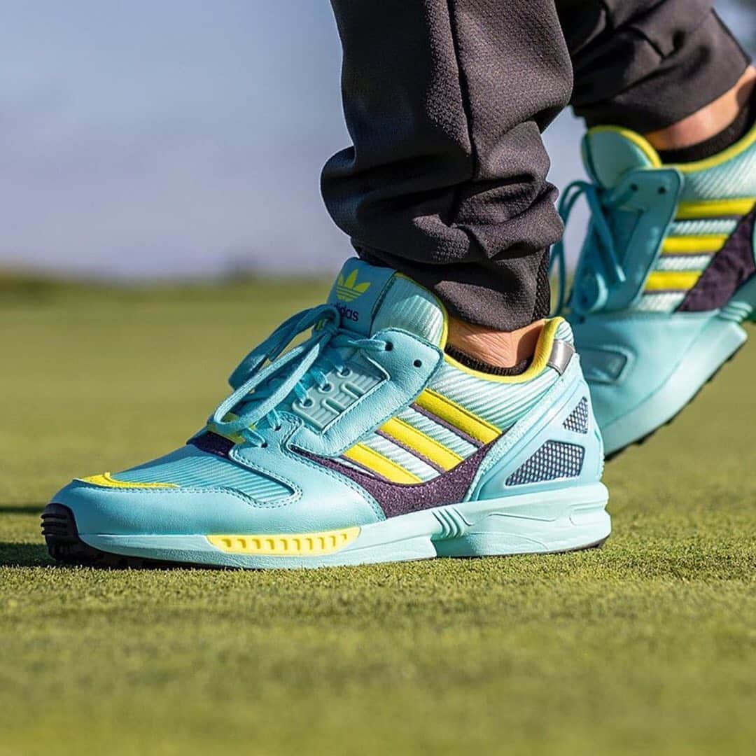 HYPEBEASTさんのインスタグラム写真 - (HYPEBEASTInstagram)「@hypegolf: @adidas has reworked its iconic ZX 8000 “Aqua” with a host of new details and functions that make it perfect for the golf course. It now features a suede and engineered mesh upper that’s water-repellant, while its Torsion-equipped sole unit has been combined with BOOST in the midsole and a spikeless adiwear rubber outsole, making for a shoe that’s as good in the streets as it is on the putting green. It’s set to drop on the adidas website on September 4 for $130 USD a pair. ⁠⠀ Photo: adidas」9月4日 12時06分 - hypebeast