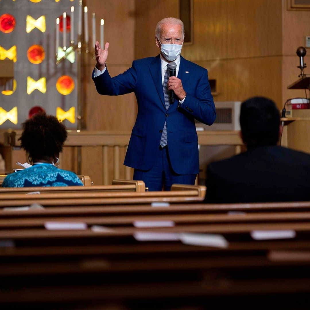 Good Morning Americaさんのインスタグラム写真 - (Good Morning AmericaInstagram)「Former VP #JoeBiden speaks at a church in Kenosha, Wisconsin in the aftermath of the police shooting of Jacob Blake. During his trip, Biden also met with Jacob Blake's family and spoke to Blake by phone. LINK IN BIO. (📷: Jim Watson/AFP via Getty Images)」9月4日 12時50分 - goodmorningamerica
