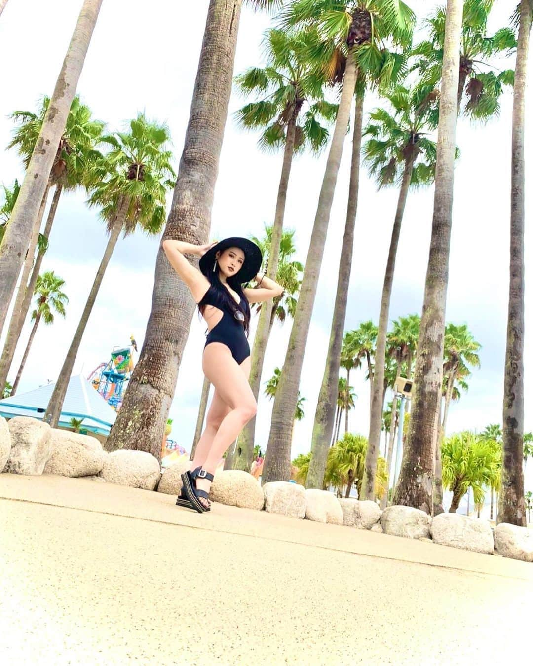 Ayanaさんのインスタグラム写真 - (AyanaInstagram)「🌴👙🌊🖤 . . #dancer#voguedancer#voguer#summer #summertime#pool#poolside#swimwear#swimwearshoot #summerphoto#photography#japan#japanesegirl #asiangirl#nagashimaspaland#houseoforicci #houseoforiccijapan#theoricciway#HIKARIfamily#ayanaoricci」9月4日 22時12分 - ananay__a