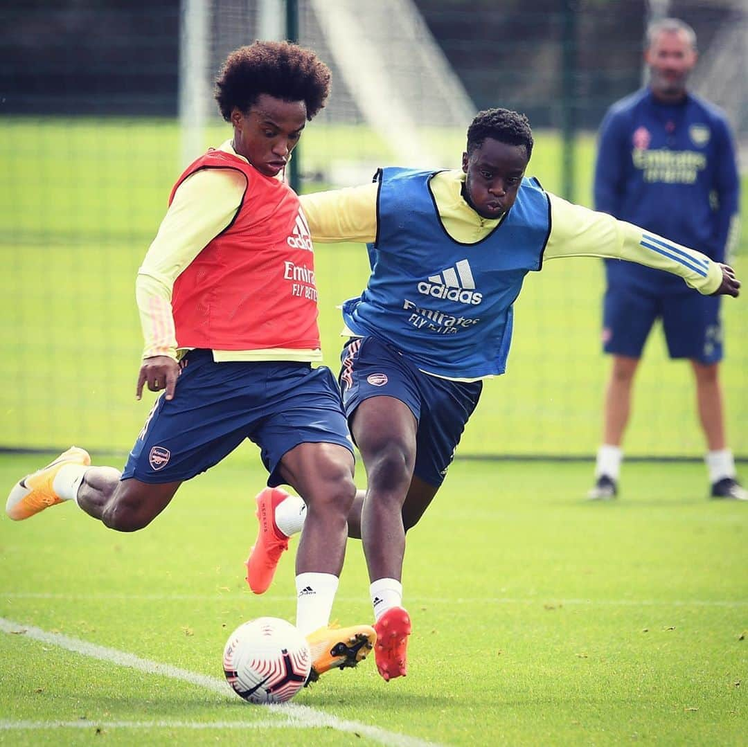 アーセナルFCさんのインスタグラム写真 - (アーセナルFCInstagram)「🏃‍♂️ Down to business ⁠⠀ ⁠⠀ 🆕 The first images of @willianborges88 in training  ⁠⠀ #Arsenal #training #Willian #Brazil #preparation」9月4日 22時57分 - arsenal