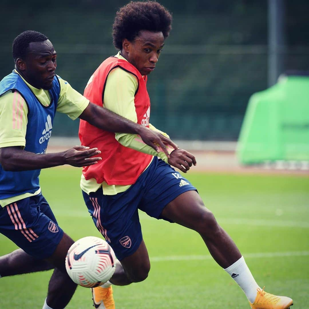 アーセナルFCさんのインスタグラム写真 - (アーセナルFCInstagram)「🏃‍♂️ Down to business ⁠⠀ ⁠⠀ 🆕 The first images of @willianborges88 in training  ⁠⠀ #Arsenal #training #Willian #Brazil #preparation」9月4日 22時57分 - arsenal