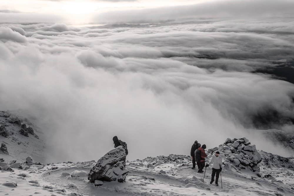 ラライン・シャーのインスタグラム：「Earlier this year on my Kilimanjaro hike with my #squadonamission 👊🏼  Organised by: @projectcchange Travel by: @awethentic_travel  Video by: @awethenticstudio」