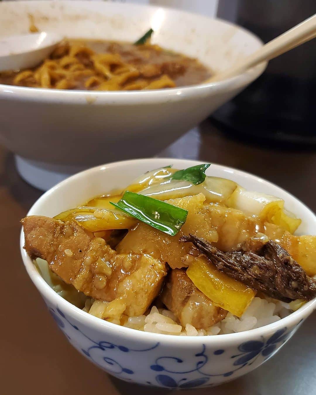 松本拓馬さんのインスタグラム写真 - (松本拓馬Instagram)「スタミナ満点ラーメンすず鬼/三鷹市 いや〜メチャクチャ美味しかったです。 . 明日も食べたい🙂🍜 . . #二郎系 #二郎インスパイア #スタミナ満点ラーメンすず鬼  #すず鬼 #ジロリアン #ラーメン #松本拓馬のライジングルメ」9月4日 23時30分 - takuma_matsumoto_