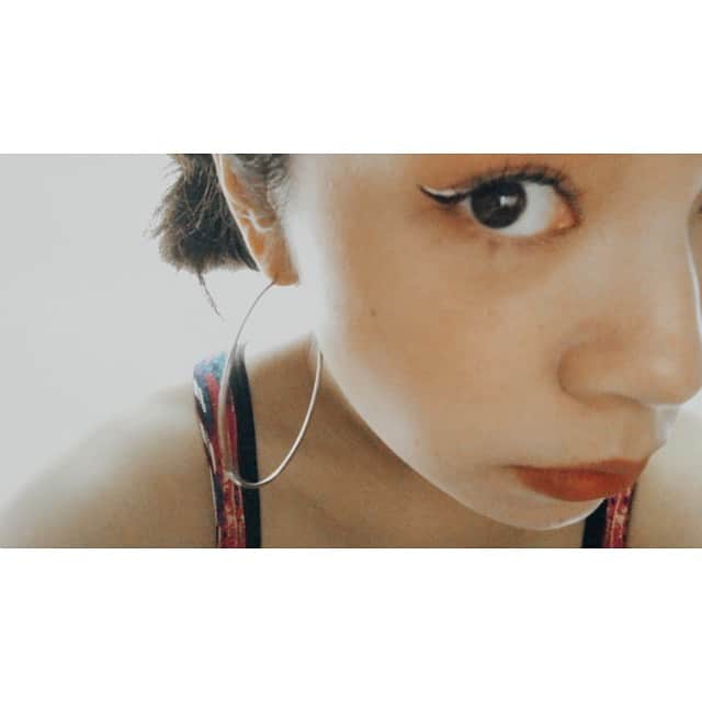 MARINAさんのインスタグラム写真 - (MARINAInstagram)「🤍 . 盛れたから久々にselfieでも載せてみる。笑 . #selfie #makeup #eyemake #eye #okinawa」9月4日 23時31分 - marina___oki