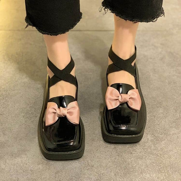 SweetHeart ショップさんのインスタグラム写真 - (SweetHeart ショップInstagram)「リボン付きパンプス スニーカー シューズ SHS510301  (￥2,690)  新作アイテムか 入荷  #サンダル #リボンサンダル #ギンガムチェック #チェックサンダル #サンダルコーデ #大人ガーリー #ガーリー #snidel #プチプラ #プチプラファッション #l4l #プチプラコーデ #夏ファッション #l4f #夏コーデ #ザラジョ#ママファッション #baseec #ザラ #ユニクロ #ジーユー #いいねした人全員フォローする #スナイデル #今日のコーデ」9月4日 23時34分 - sweetheartstore0711