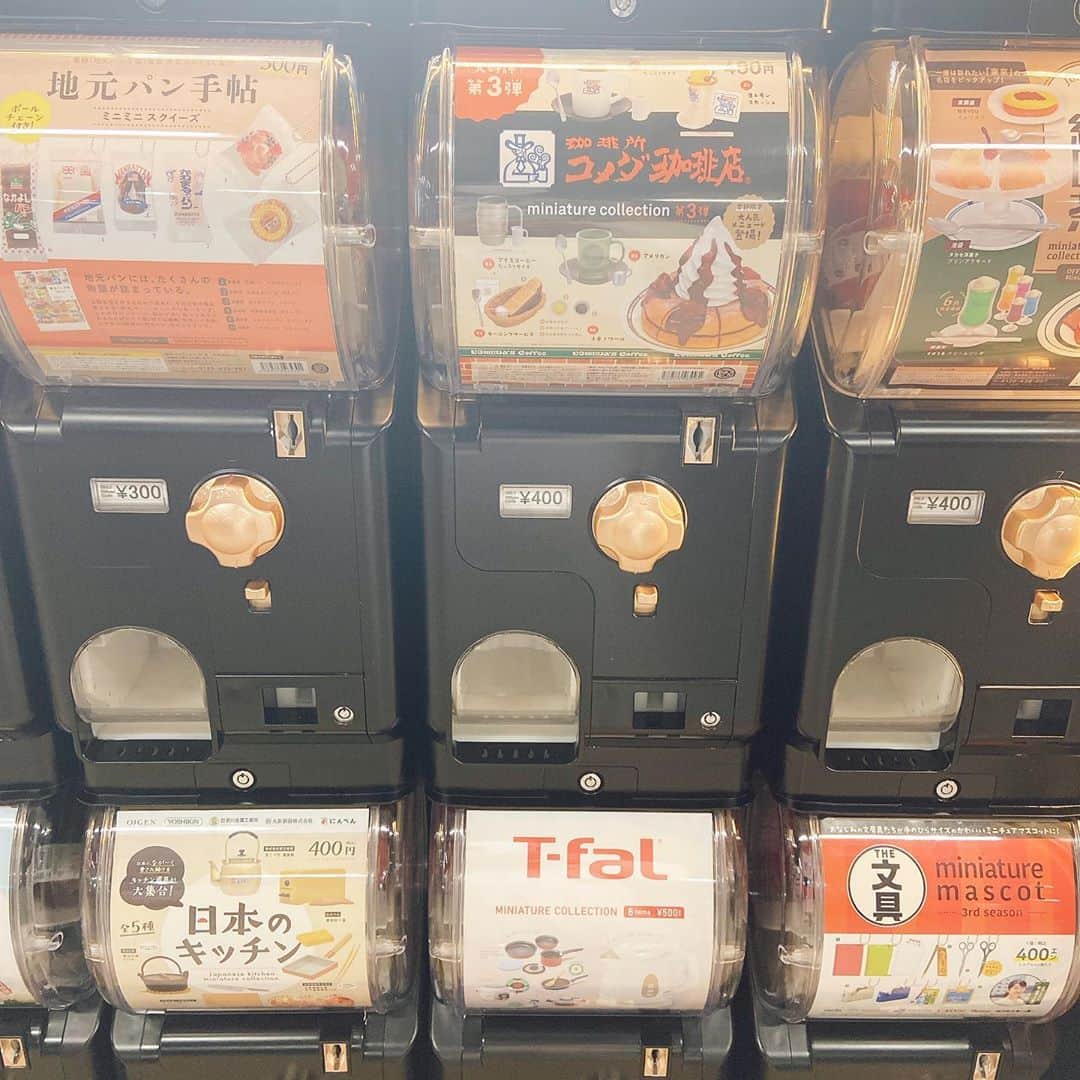 上田祥子さんのインスタグラム写真 - (上田祥子Instagram)「JR新橋駅に、大好きなガチャガチャが！　しかもツボなアイテムばかり😭 今日は文具買ってみました。可愛い〜！　#ガチャガチャ　#ガチャガチャ文具」9月4日 15時36分 - uedasachikoinsta
